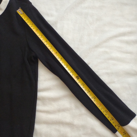 Women's Forever 21 Black & White Top || Small - Picture 6 of 9